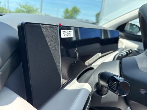 New 2025 Hyundai Tucson SE image 21