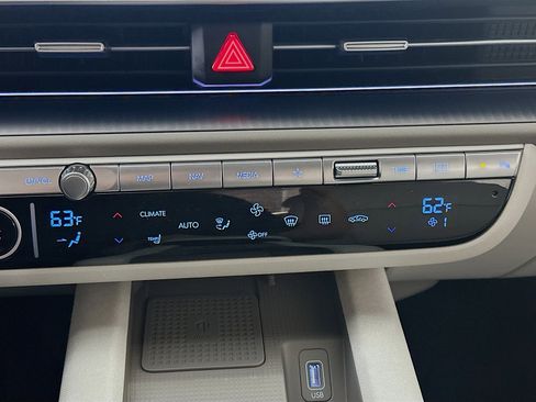 Used 2024 Hyundai Ioniq 6 SEL image 24