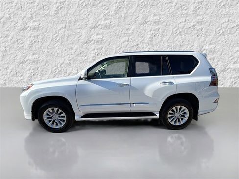 Used 2018 Lexus GX 460 image 6