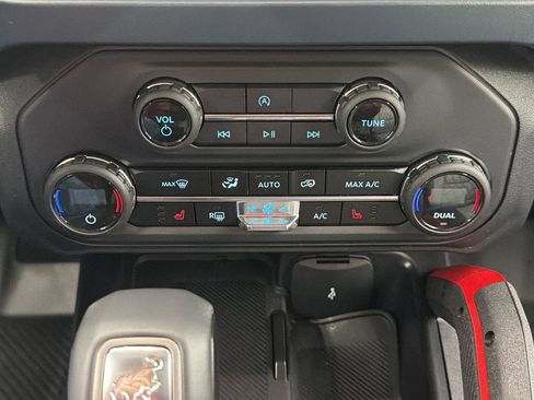 Used 2025 Ford Bronco Heritage Edition image 23