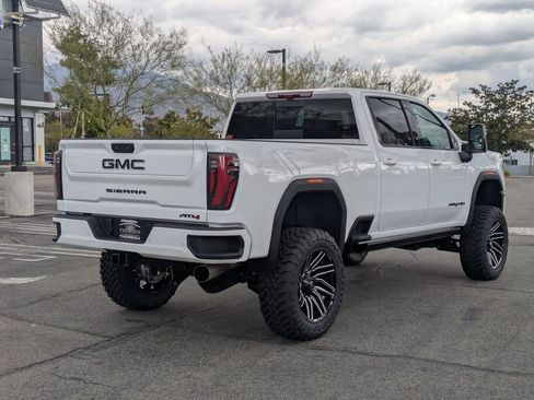 New 2026 GMC Sierra 2500 AT4 w/ AT4 Premium Plus Package AWD/4WD image 4
