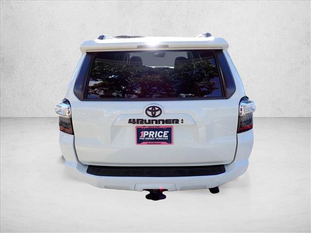 Used 2021 Toyota 4Runner SR5 Premium w/ Moonroof Package AWD/4WD image 3