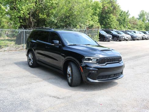 Used 2023 Dodge Durango R/T w/ Tow 'N Go Package AWD/4WD image 7