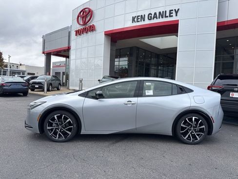 New 2026 Toyota Prius XSE image 2