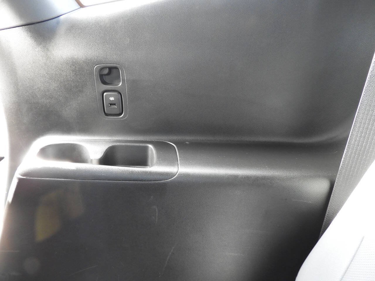 Used 2022 Buick Enclave Essence w/ Experience Buick Package FWD image 38