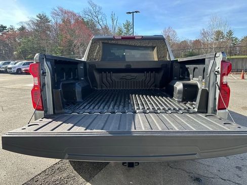 Used 2025 Chevrolet Silverado 1500 LT AWD/4WD image 15