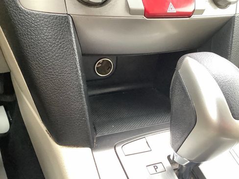 Used 2010 Subaru Outback 2.5i Premium image 34