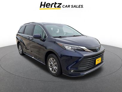 Used 2025 Toyota Sienna XLE