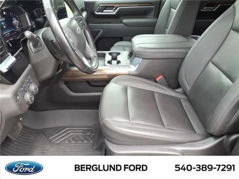 Used 2025 Chevrolet Silverado 2500 LT w/ Trail Boss Package AWD/4WD image 18