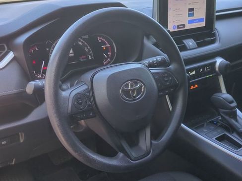 Used 2023 Toyota RAV4 LE FWD image 31