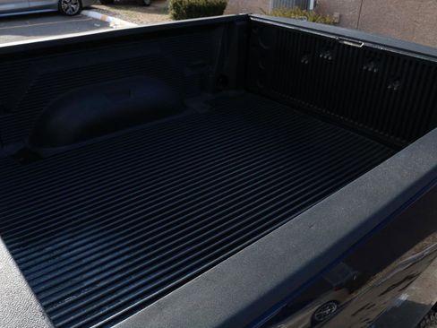 Used 2015 RAM 1500 Express image 18