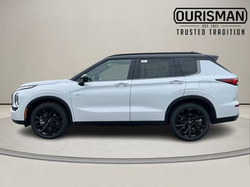 New 2025 Mitsubishi Outlander SEL Black Edition image 3