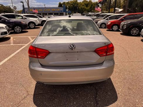 Used 2013 Volkswagen Passat 2.5 SE FWD image 6