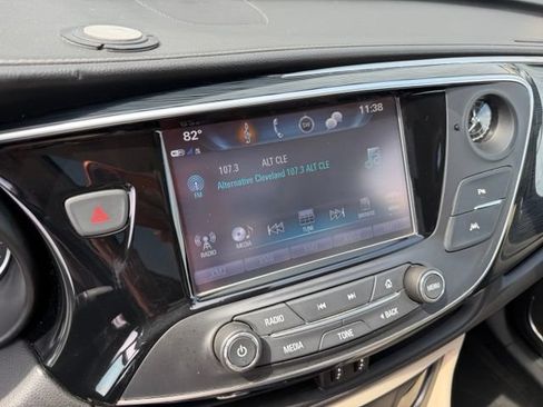 Used 2017 Buick Envision Premium AWD/4WD image 23