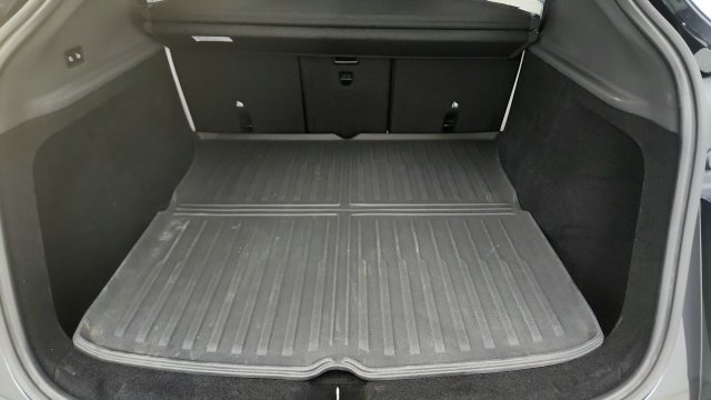 Used 2026 Tesla Model Y 2WD image 31