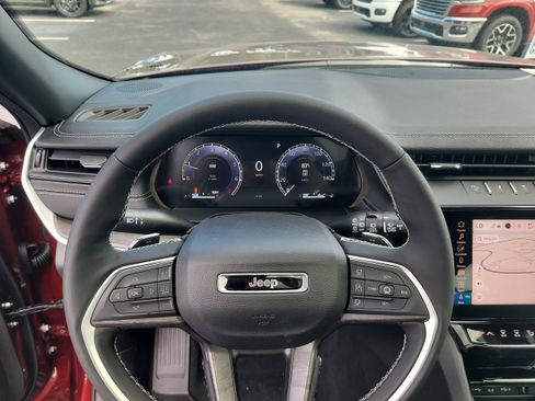 New 2026 Jeep Grand Cherokee L Limited RWD image 21