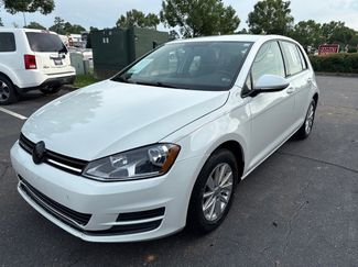 Used 2016 Volkswagen Golf S image 1