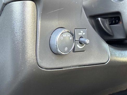 Used 2024 GMC Savana 2500 w/ Driver Convenience Package image 11