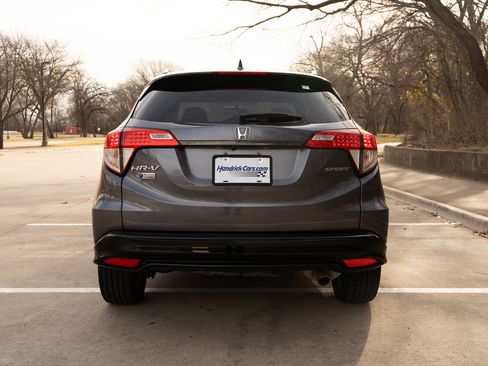 Used 2022 Honda HR-V Sport image 8