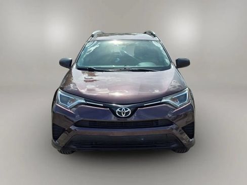 Used 2016 Toyota RAV4 LE AWD/4WD image 2