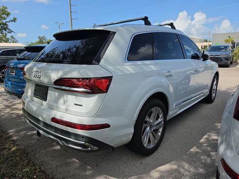 Certified 2023 Audi Q7 2.0T Premium w/ Convenience Package AWD/4WD image 6