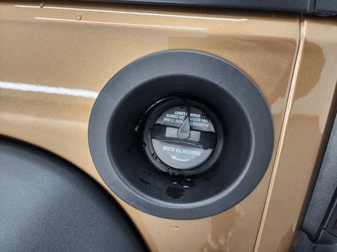 Used 2015 Jeep Wrangler Sport w/ Connectivity Group image 26