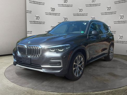 Used 2022 BMW X5 xDrive40i w/ Premium Package image 1