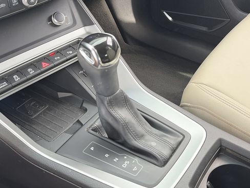 Used 2019 Audi Q3 2.0T Prestige AWD/4WD image 28