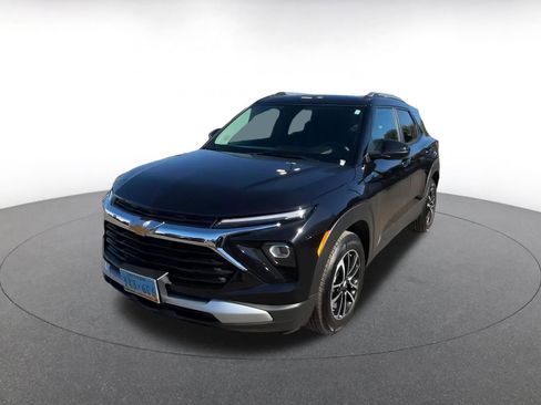 Used 2025 Chevrolet TrailBlazer LT image 7