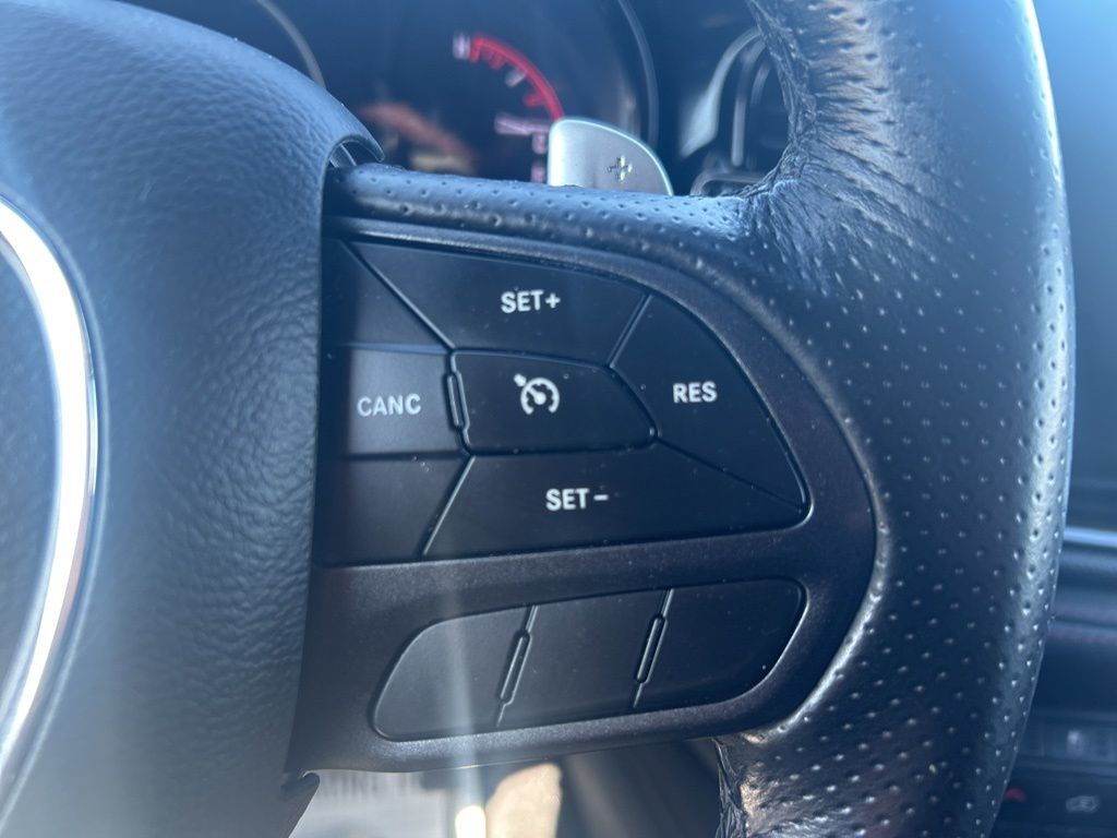 Used 2021 Dodge Durango R/T w/ Tow 'N Go Package AWD/4WD image 18