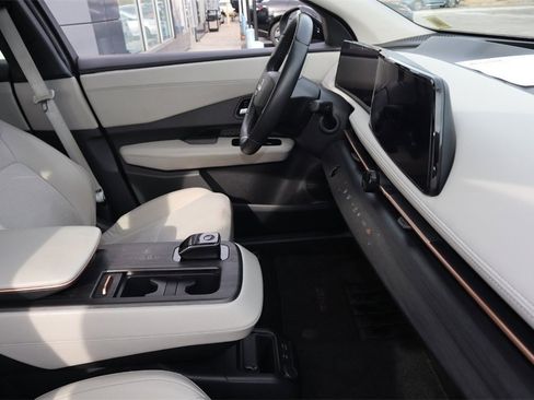 Certified 2024 Nissan Ariya ENGAGE image 23