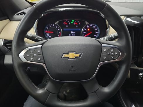 Used 2023 Chevrolet Traverse LT AWD/4WD image 18