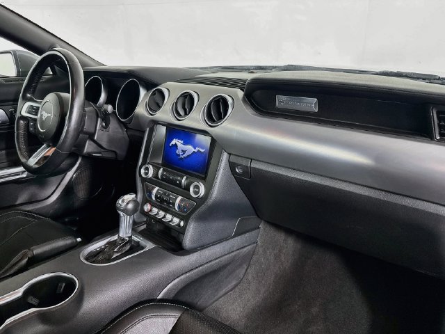 Used 2022 Ford Mustang Premium RWD image 25