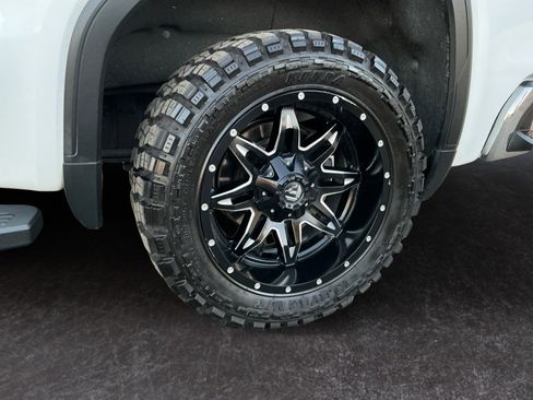 Used 2021 GMC Sierra 1500 SLT w/ SLT Premium Package image 10