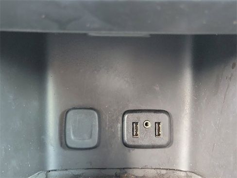 Used 2018 GMC Acadia SLT image 22