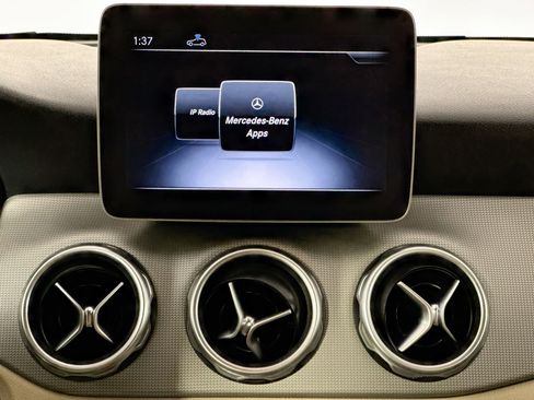 Used 2019 Mercedes-Benz GLA 250 image 26