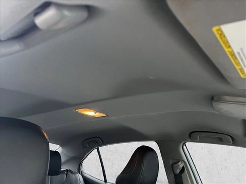 Used 2019 Toyota Camry SE image 25