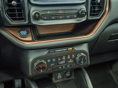 Used 2023 Ford Bronco Sport Outer Banks w/ Tech Package AWD/4WD image 27