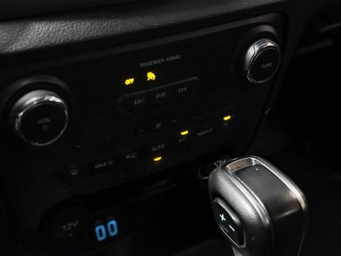 Used 2022 Ford Ranger XLT w/ Equipment Group 301A Mid image 32