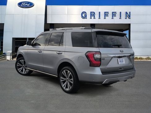 Used 2021 Ford Expedition Limited image 9