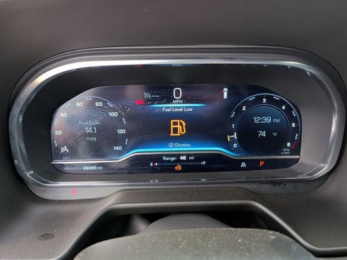 Used 2024 Chevrolet Suburban Premier image 21