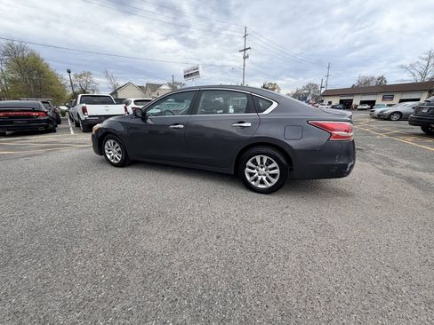 Used 2013 Nissan Altima 2.5 S FWD image 12