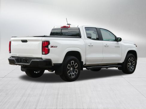 Used 2023 Chevrolet Colorado Z71 w/ Z71 Convenience Package 2 AWD/4WD image 7