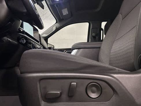 Used 2024 Chevrolet Silverado 1500 LT RWD image 27