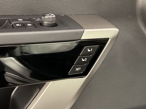 Used 2024 Toyota Tundra Limited image 31