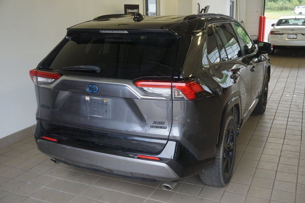 Used 2021 Toyota RAV4 XSE w/ XSE Grade Weather Package AWD/4WD image 8