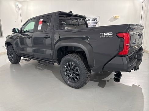 New 2025 Toyota Tacoma TRD Off-Road image 5