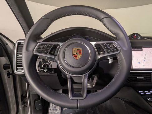Certified 2023 Porsche Cayenne GTS AWD/4WD image 38