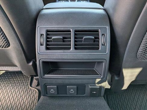 Used 2024 Jaguar XF R-Dynamic SE image 19