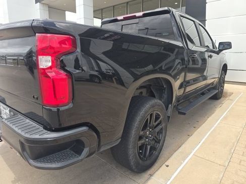 Used 2022 Chevrolet Silverado 1500 LT Trail Boss w/ Convenience Package II AWD/4WD image 3